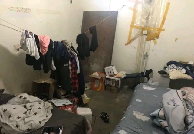 集体|这才是真实的工厂集体宿舍，我再也不住了，每天都担心手机被盗