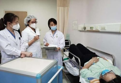 医生|他们的节假日,是假的……