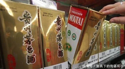 口感|去超市买白酒,行家专挑4种买,好喝还不贵,关键都是纯粮酒