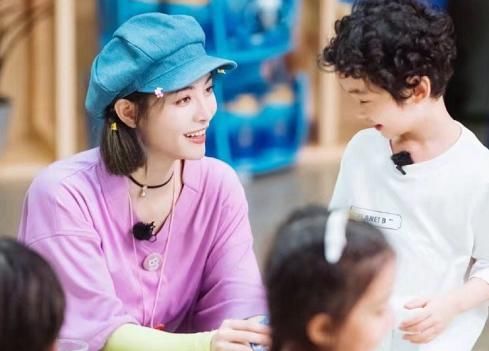 森林|许佳琪参加《奇妙小森林》,希望虞书欣可以被邀请,听到缘由:是真爱啊