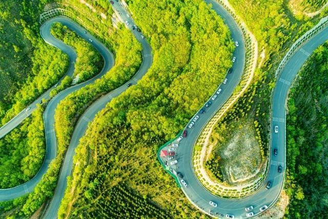  星球|一夜爆红上榜孤独星球！这个古城美食不输成都，景区免费高铁直达