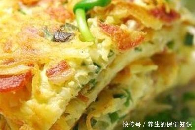 冬天|冬天我家早餐都这样吃,土豆一切一拌,外焦里嫩,香香脆脆,好吃