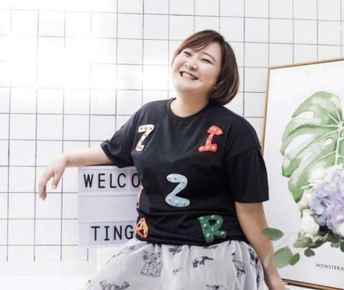 巩俐|55岁巩俐身材发福，为72岁老公庆生被群嘲：微胖的女人是极品
