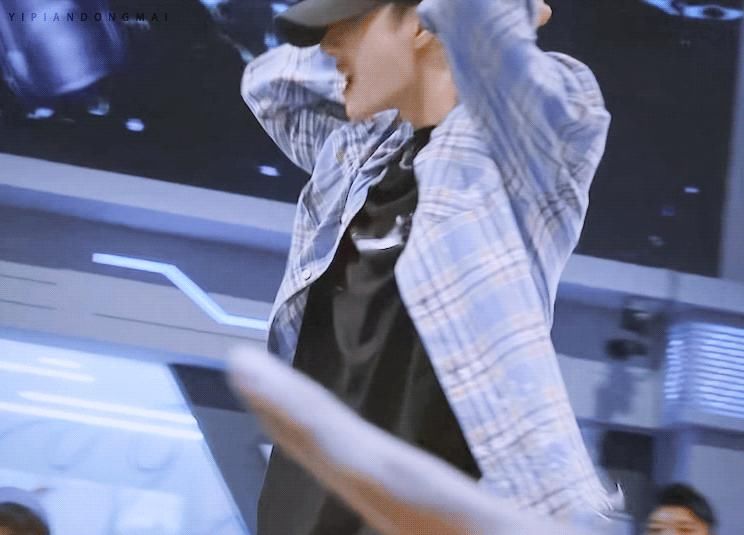  battle|下一期四位队长battle，“能在综艺史上，排名前列的一个场景！”