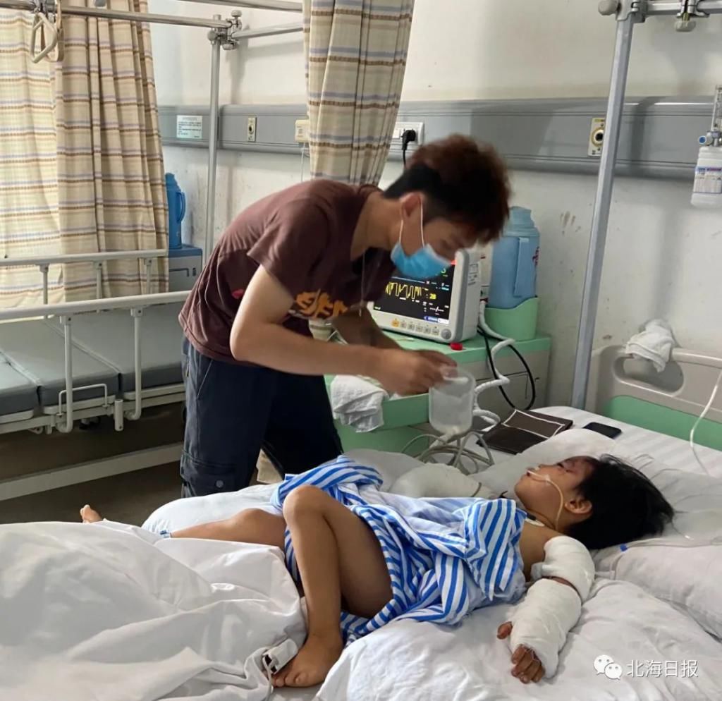  女童|北海一3岁女童从12楼意外坠落，目前病情基本稳定但尚未脱离生命危险