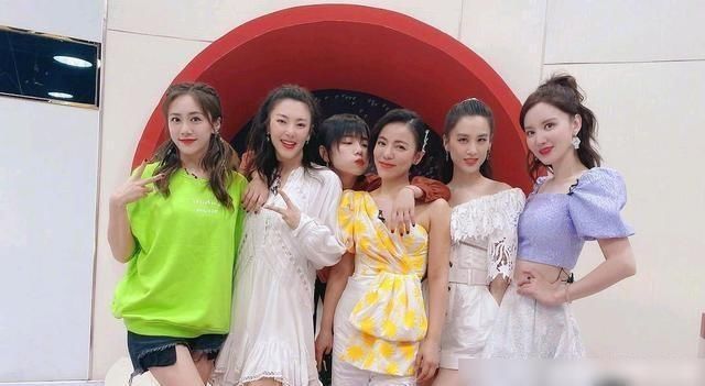  受欢迎|《乘风破浪的姐姐》受欢迎丁当哭是因为她的能力差吗？