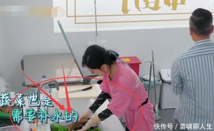 林大厨|怪不得餐厅的火锅材料看着新鲜,赵丽颖的处理方式,学到了