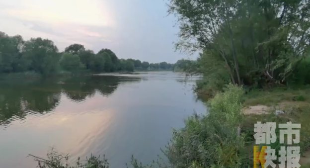  真相|岸边的涵洞伸出一只小手，真相令人后怕