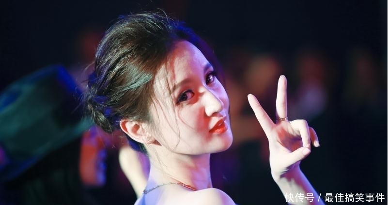  视频|老Apologizer了？张萌又带着她的道歉视频来了，网友：是蹭热度