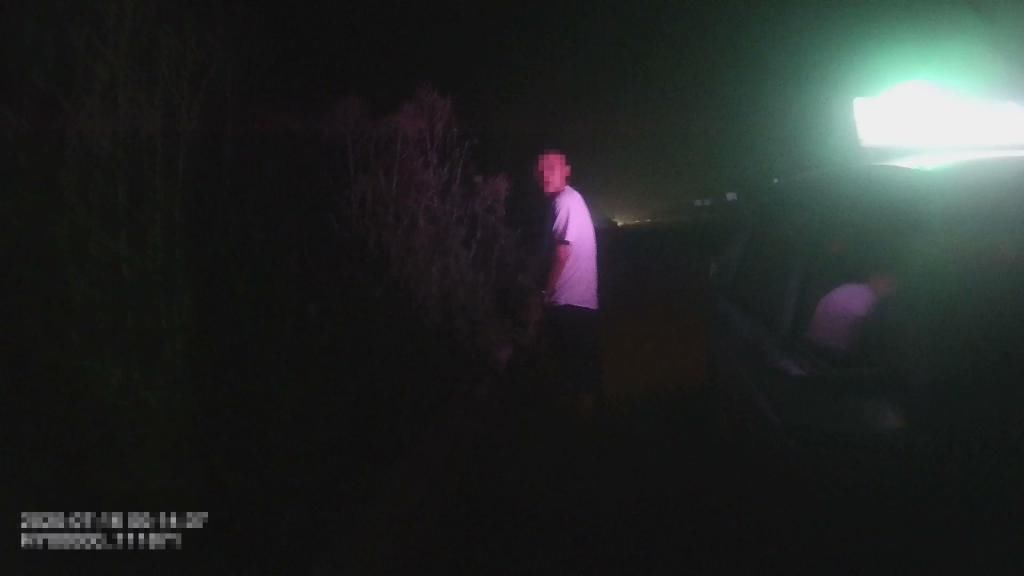  尿急|出租车司机尿急高速违停遭处罚，交警喊话：再急也要注意安全！