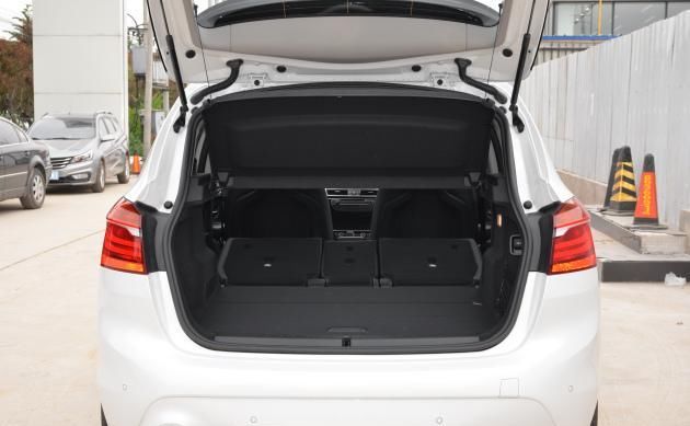 该车|神车亮相！雅阁都自愧不如！进口23万元性价比超高 实拍英菲尼迪QX30