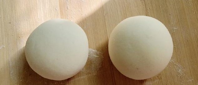  详细|馒头这样做才好吃，超详细教你发面，蒸的馒头松软光滑有嚼头！