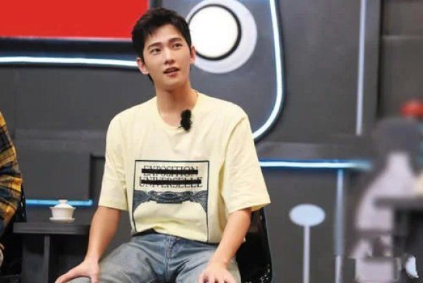  挑战|胡军倚老卖老，粉丝为杨洋抱屈，网友却说有了《极限挑战》的味道