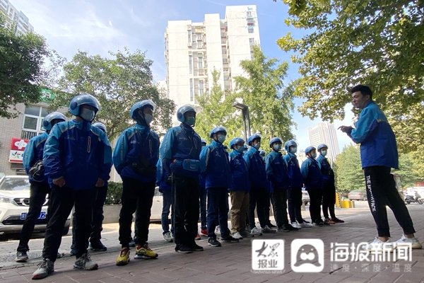 饿了么|数字里的国庆假期⑤外卖小哥假日坚守岗位 10月份努力跑到2000单