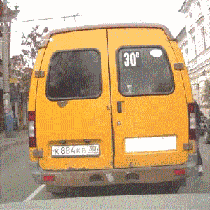  当场|生活中38个最危险的瞬间，离当场去世就差那么0.01秒