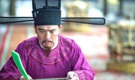 目不识丁|将军谢恩却忘了谢恩词，半天憋出一句话满堂大笑，皇帝却宠信一生