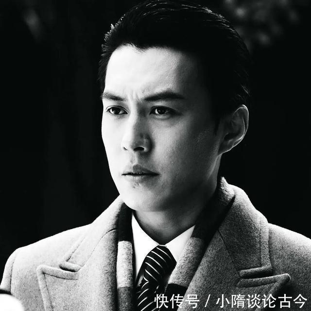 江珊|靳东:两次爱上离婚女,不顾家人反对娶了二婚女,如今很幸福!