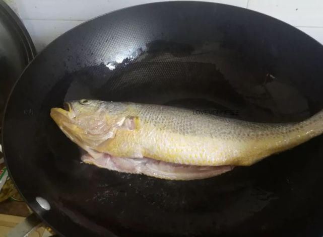 雪菜|能让亿万富翁都排队去吃的面,汤鲜味美,还这么简单