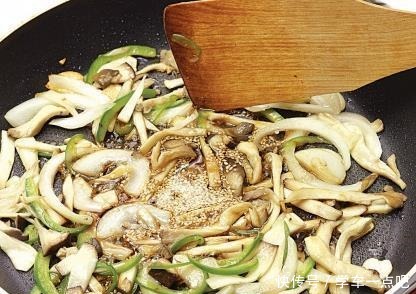 柿子椒|虽是道素菜,却比肉菜还受欢迎,解馋还能减肥,上桌抢着吃