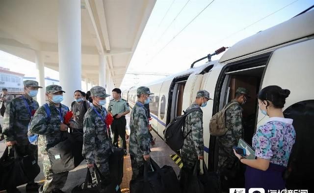  骄傲|一家人的骄傲！日照西站这一幕幕！震撼又泪目......