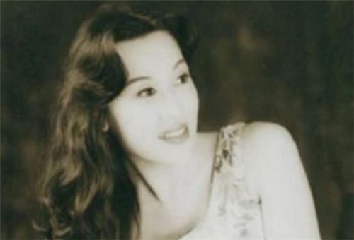 孩子|中国首位变性人，比金星还早12年，如今想要发行自传《女人梦》