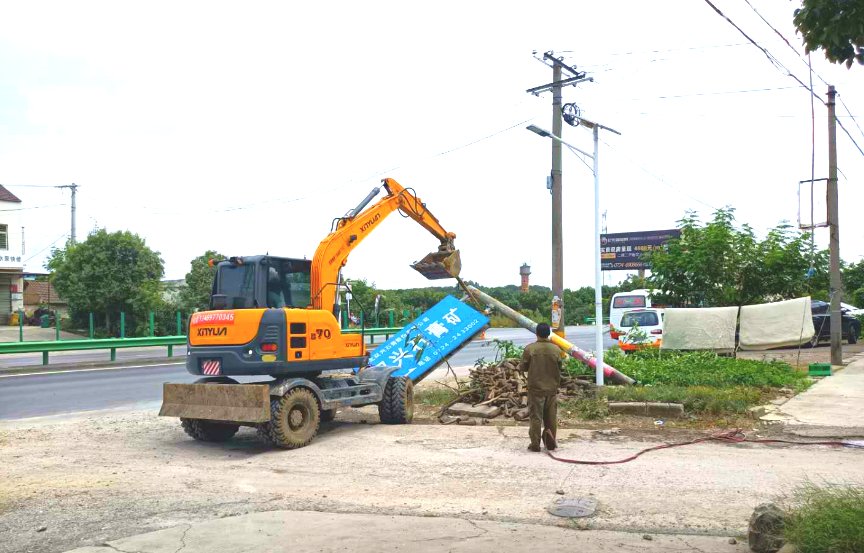  形象|掇刀：全力以赴迎国检提升公路新形象