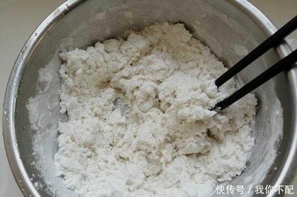 消极|此菜是个宝,加上馅简单搓一搓,开胃消极食,儿子一口吃了3个