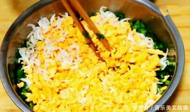 水煎包都|简单一招,让一锅水煎包两边焦黄,饭馆不一定做得到