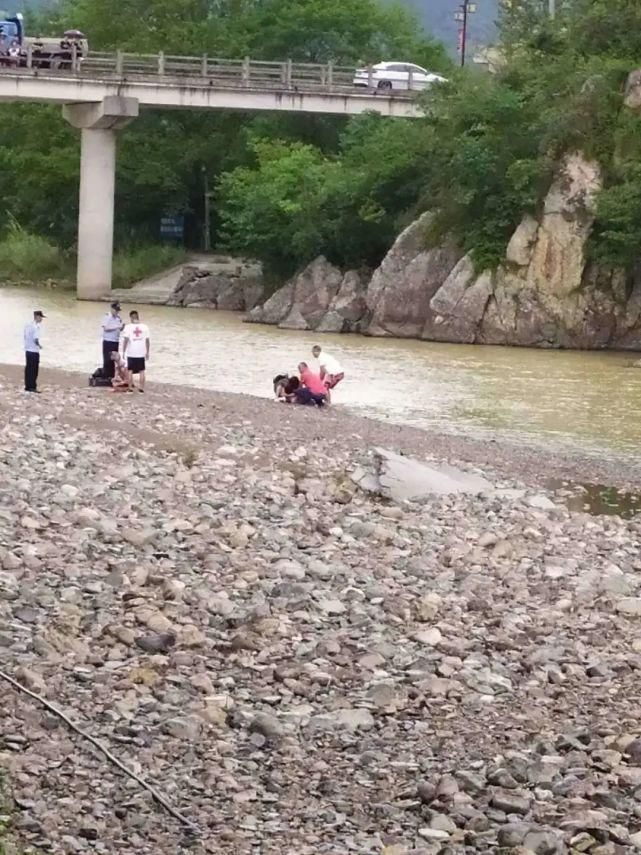  溺水|悲痛！黄村有一名男孩溺水，年仅17岁