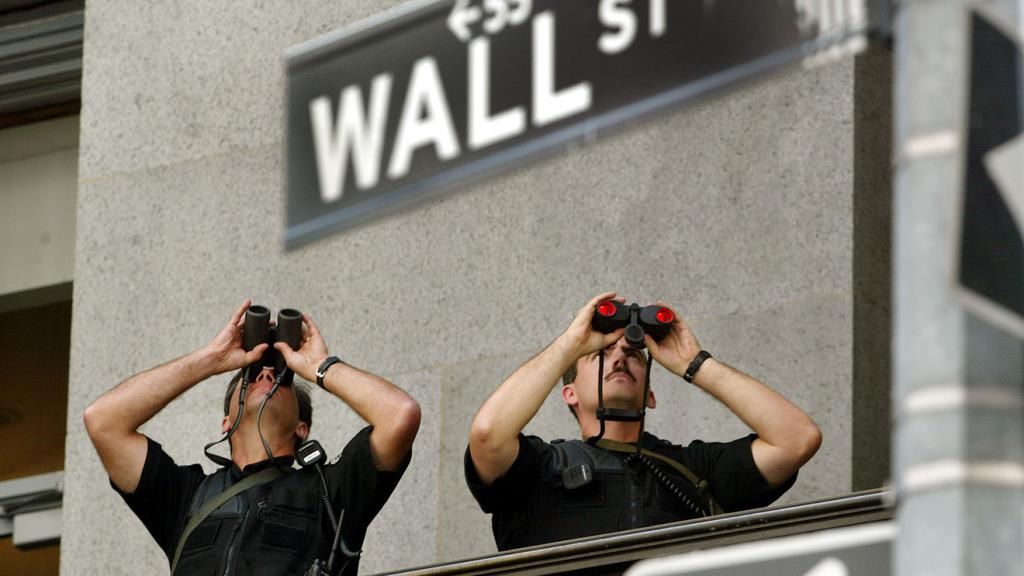  投行|华尔街投行齐警告：美股短期存回调风险 跌幅或达10%！