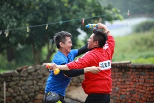  档综艺节目|为什么曾经风靡一时的跑男现在没人看了？