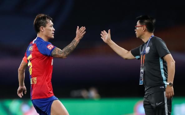  连续|国足未来希望！20岁新星3秒连续2次过掉中超外援太神奇