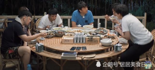  黄磊|《向往4》都夸黄磊百香果鱼好吃，当食物离开滤镜，网友：被骗了！