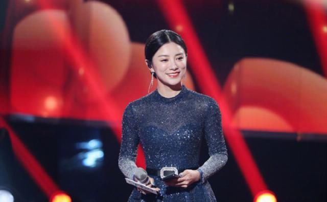  李宇春|《中国好声音》发布会，主持人遭李健“斥责”，李荣浩贴脸怼