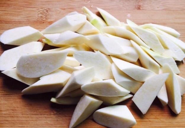 比肉|这道菜含有17种氨基酸，油焖吃下饭又营养，比肉还好吃！