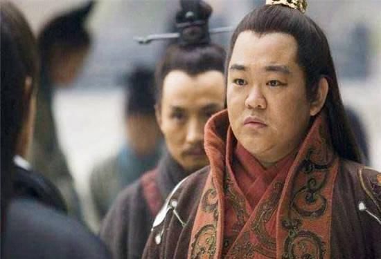  大将|国要亡了，皇帝哀求大将继承帝位，后者登基不到一个时辰战死