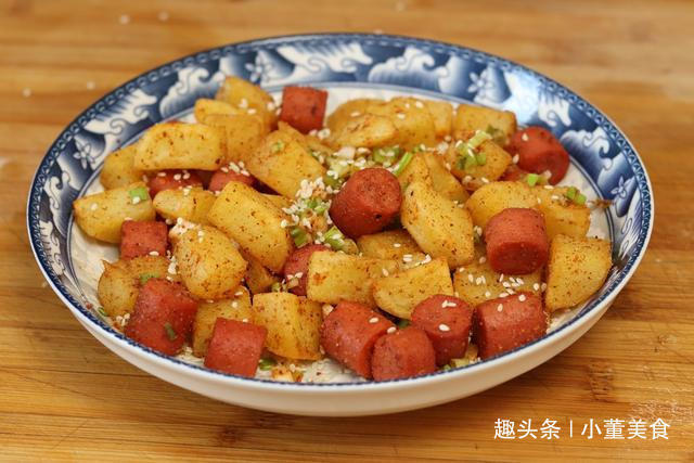 做法|土豆别炒着吃了,教你一个新做法,我家一周吃5次,比吃肉还过瘾