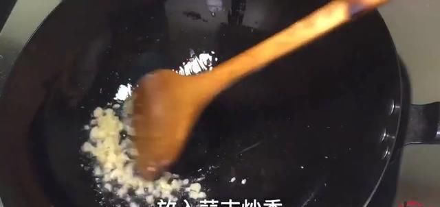 操作|别再用白菜炖豆腐了,豆腐这样操作最好吃,大厨看了也点赞