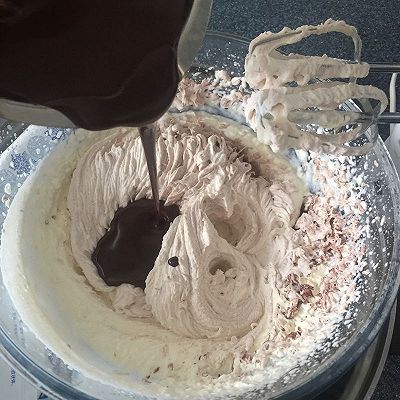  蛋糕|丝绒巧克力夹心蛋糕