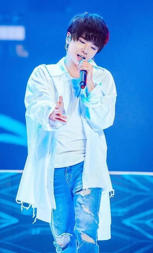  不在乎|华晨宇七月继续闭关，优秀的人，从来不在乎博眼球，期待他的归来