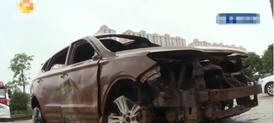  没多久|新车刚买没多久发生自燃，车主找到经销商维权，4S店：拒不赔偿