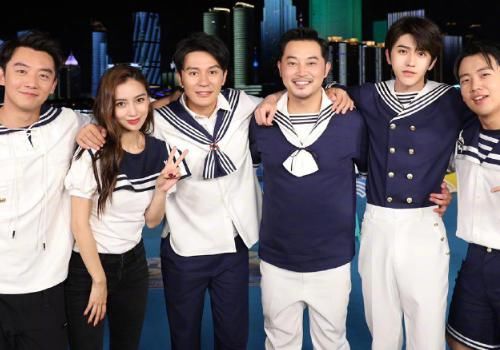  新的篇章|《奔跑吧》刚杀青不久，紧接着官宣新的篇章，出来遛粉呢