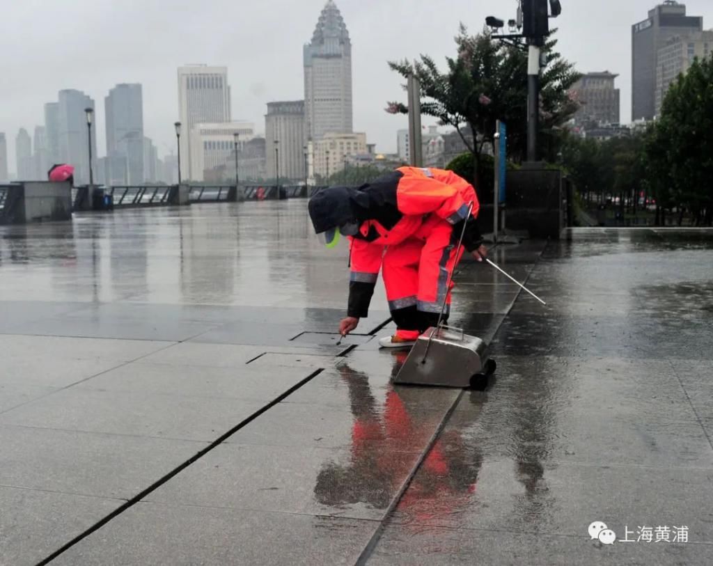  即景|图说黄浦｜“暴力梅”又来，雨中即景感受城市“温度”