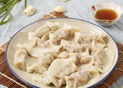  食物|宁可大口吃肉，也别碰4种食物，没什么油，却是脂肪“加速器”