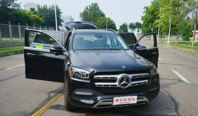  车主大人们|都说宝马X7是好车，为啥最后却买了奔驰GLS？真实车主一语道破