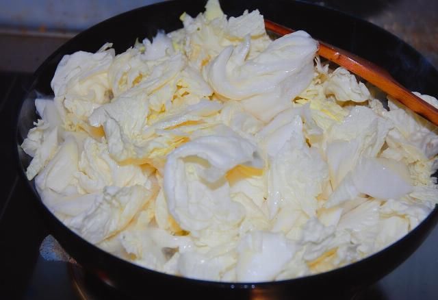  下锅|醋溜白菜，直接下锅炒就错了，记住2个妙招，白菜脆嫩酸爽真好吃