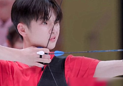  周震南|周震南告诉于小彤“我已经进化”，当看到他的结果后，小彤坐地上了