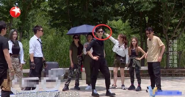  成本|《极挑》收官收视率新高，赵小棠打伞引争议，邓伦泪目成本季赢家