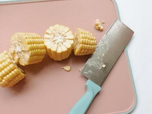 家小宝|烈日炎炎,宝宝不爱吃饭,口味清甜的玉米泥米糊,让宝宝吃不够