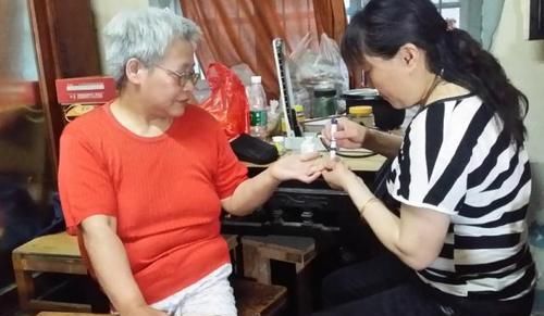  们自身|血糖偏高，可能会出现5个症状，早发现早治疗，不妨了解一下